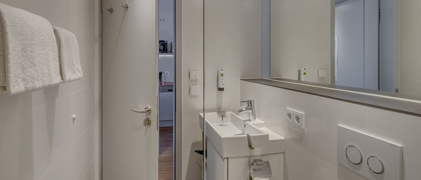 Flat Unterschleißheim Lohhof 02 Baderom 12403