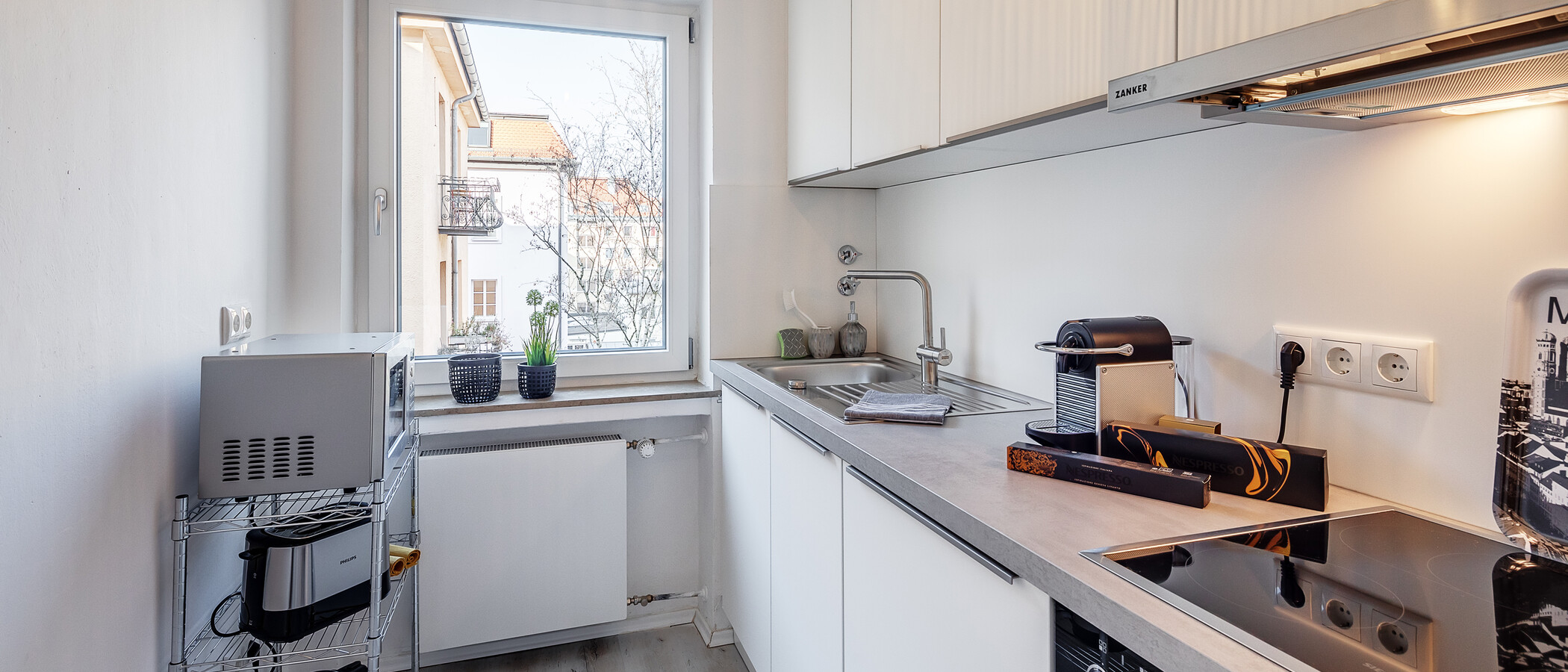 Lapos München Neuhausen 01 Konyha 12418
