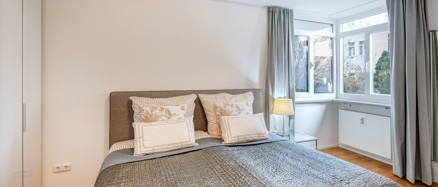 Płaski München Schwabing 01 Sypialnia 12436