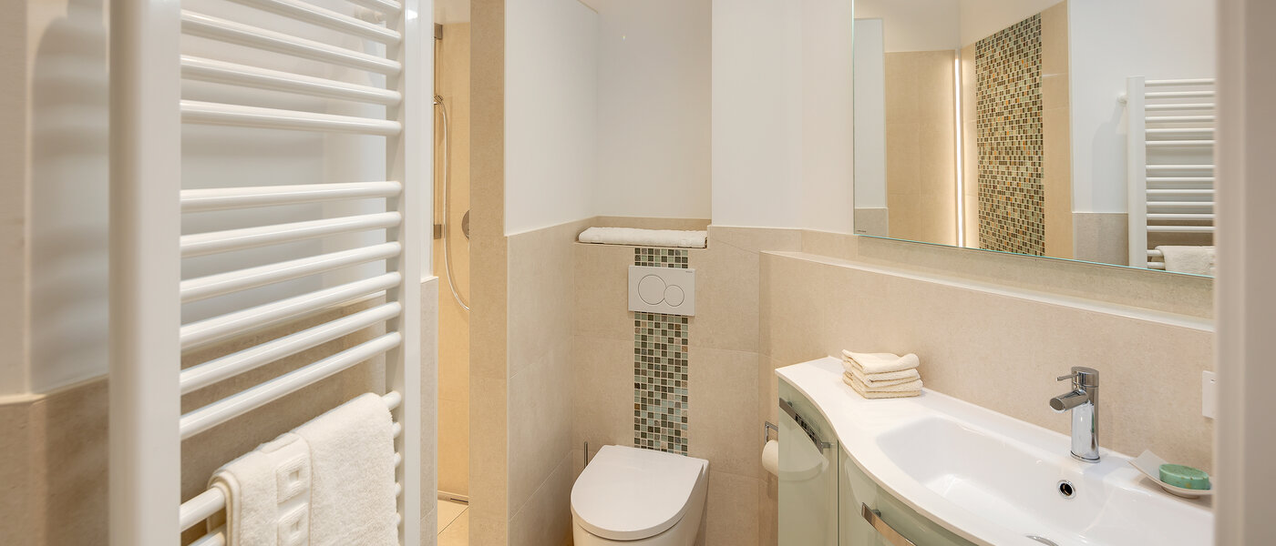 Tetőtéri lakás München Au 02 Fürdőszoba 12452