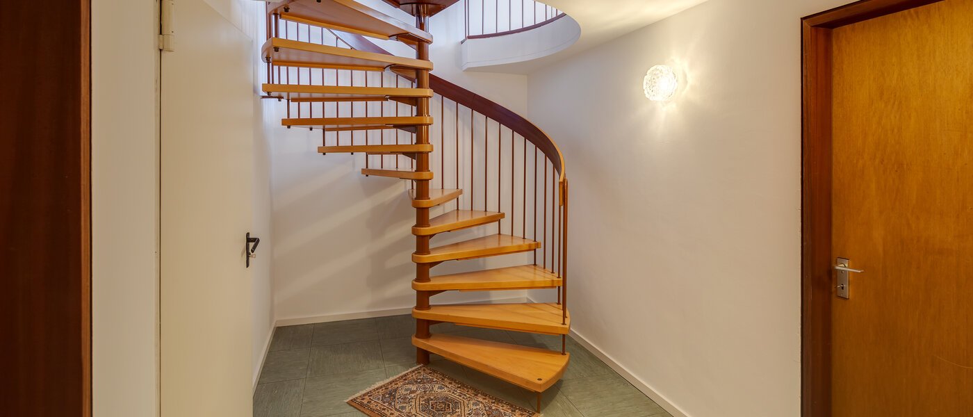 Кутовий будинок з терасою München Obersendling 05 Коридор/передпокій 12456