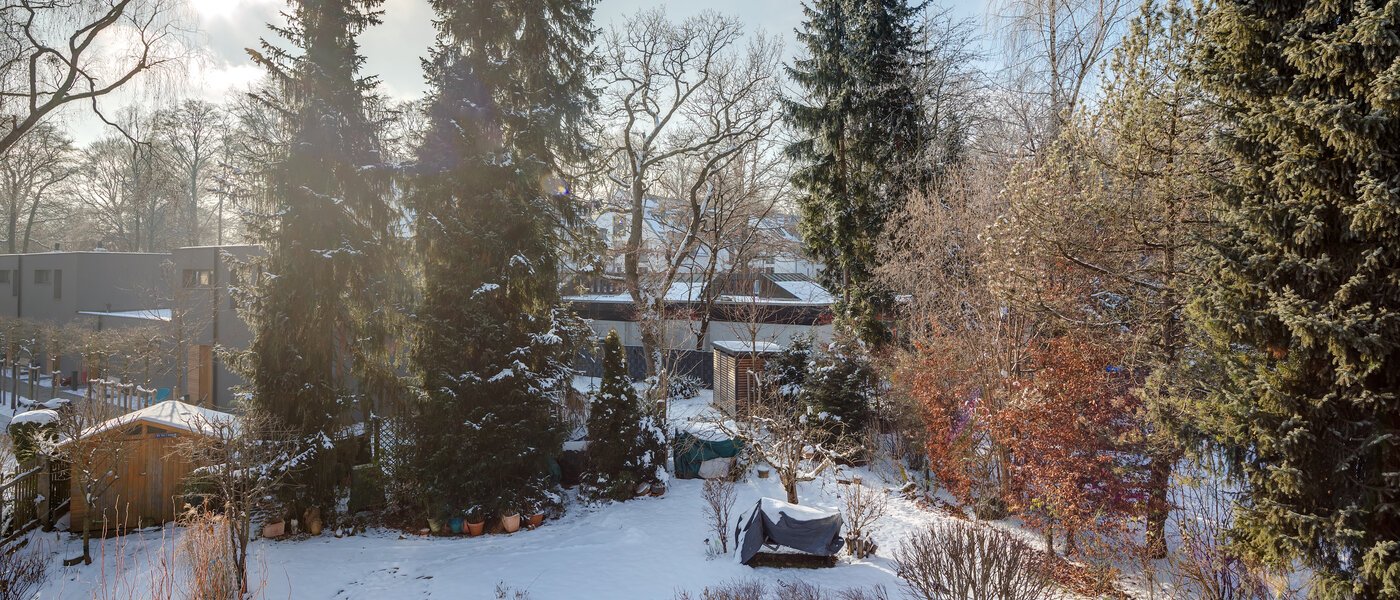 Кутовий будинок з терасою München Obersendling 02 Вигляд 12456