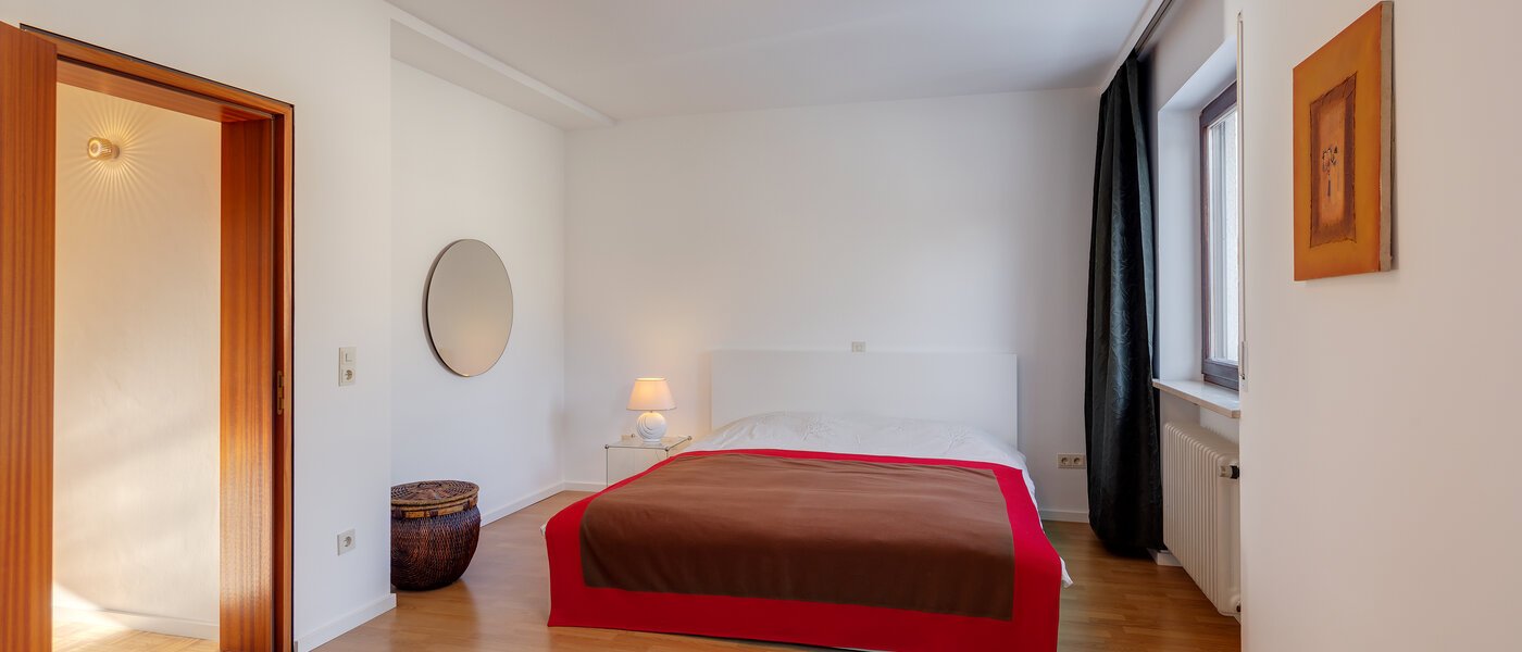 Кутовий будинок з терасою München Obersendling 01 1-а спальня 12456