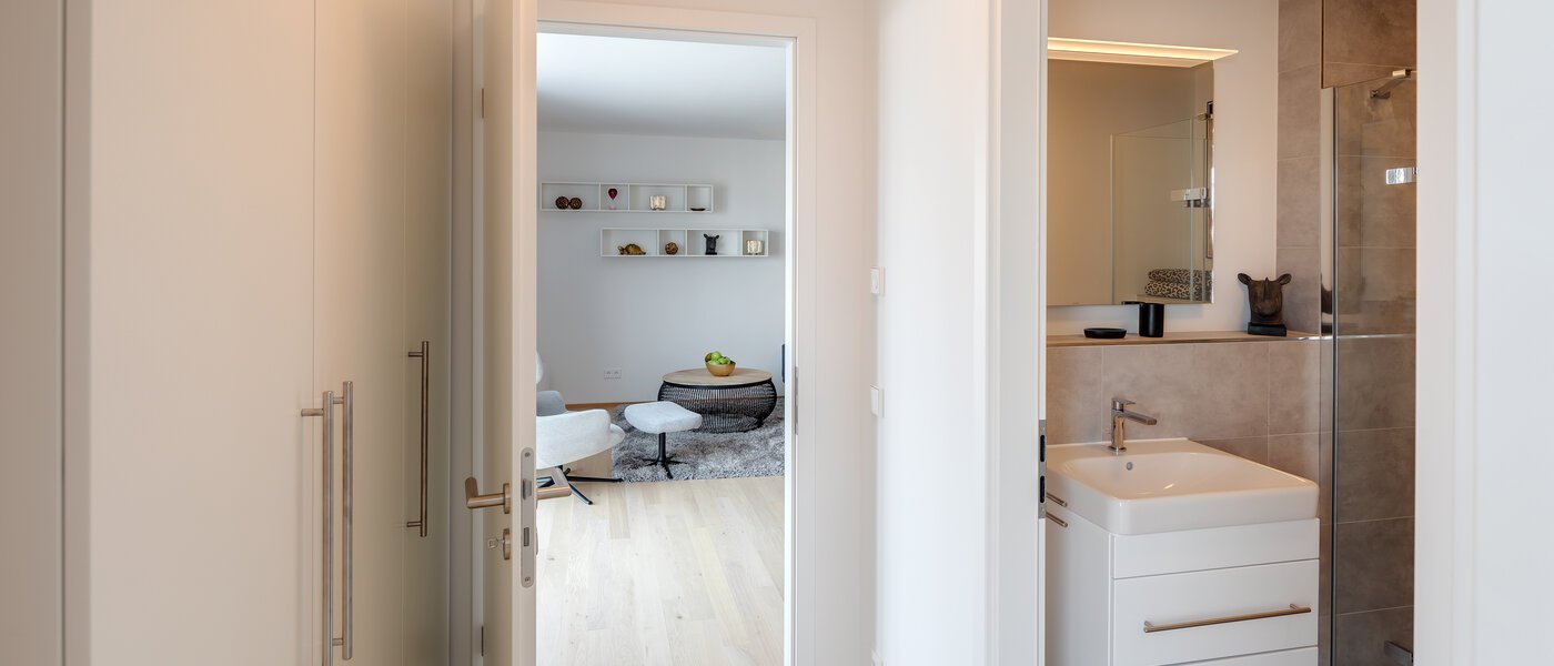 Ravna stran München Au 03 Koridor/hodnik 12459