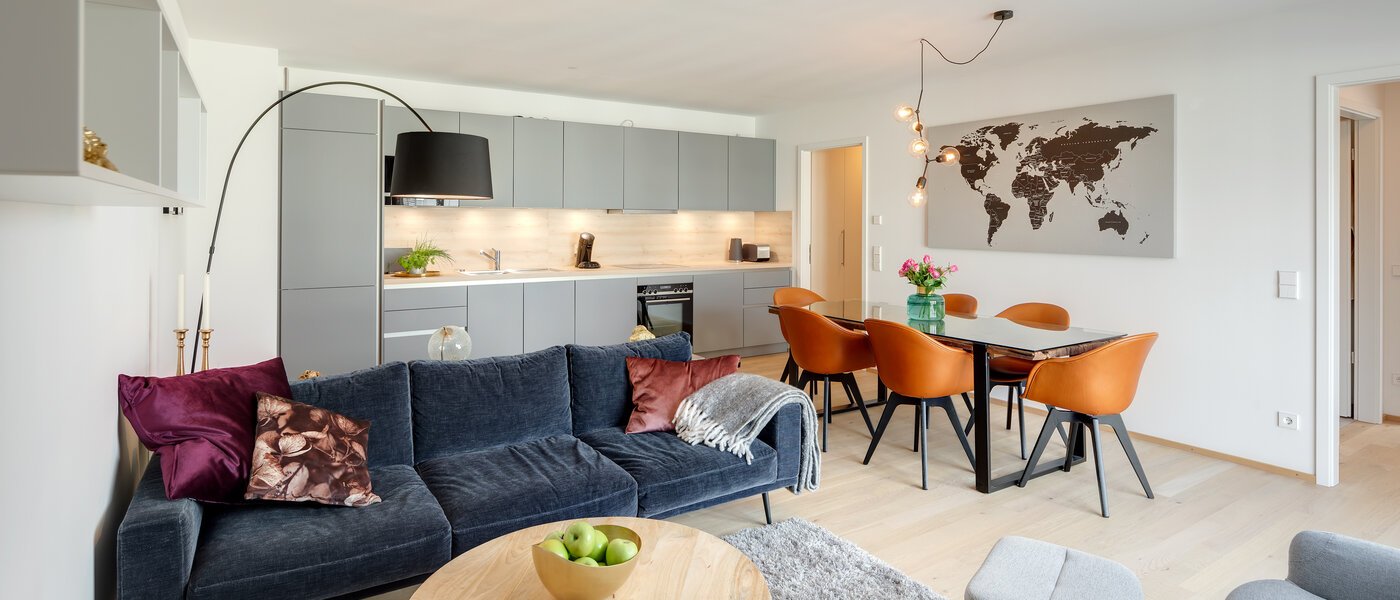 Ravna stran München Au 01 Dnevni prostor 12459