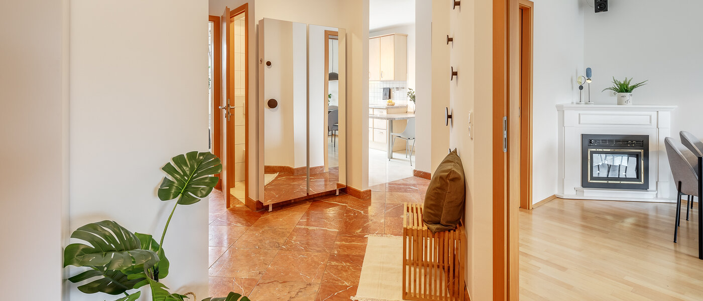 Plat München Westpark 01 Gang/hal 12461