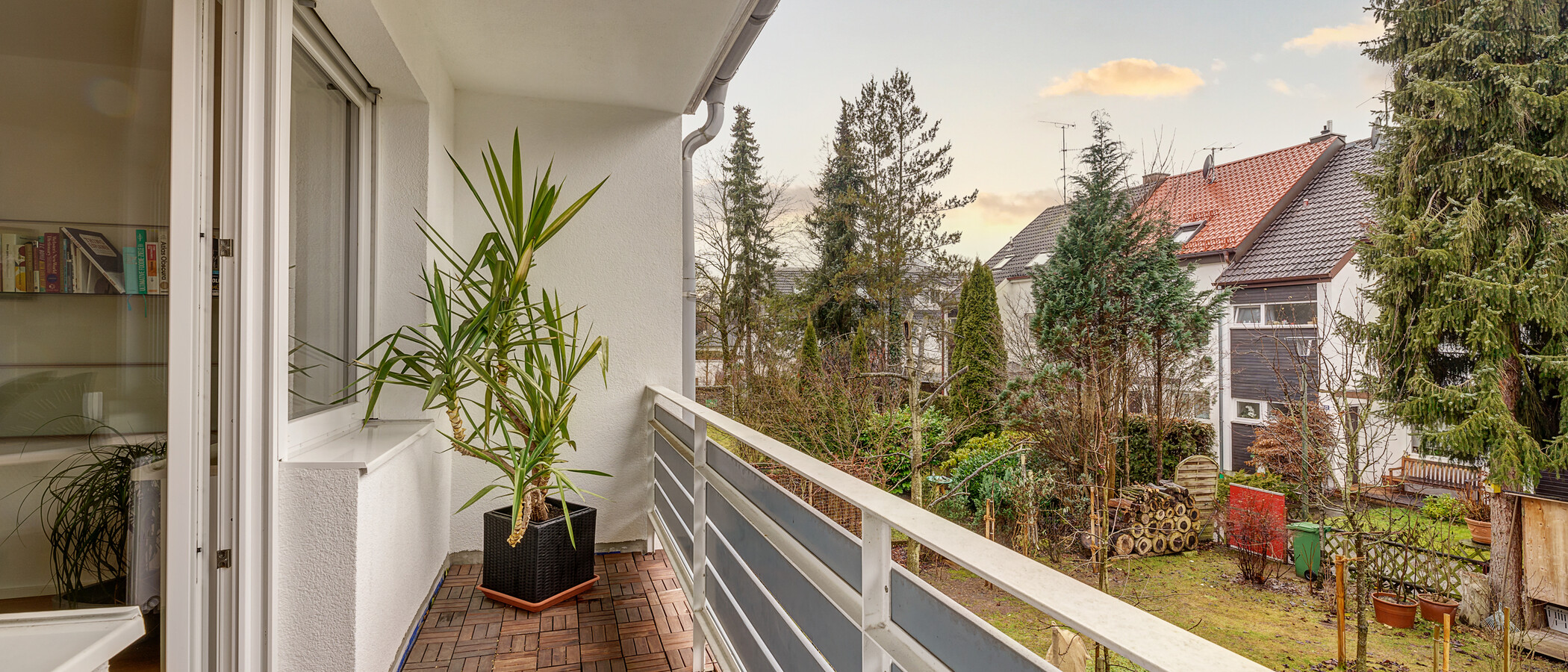 Dom szeregowy w centrum Baldham Vaterstetten 01 Balkon 12473