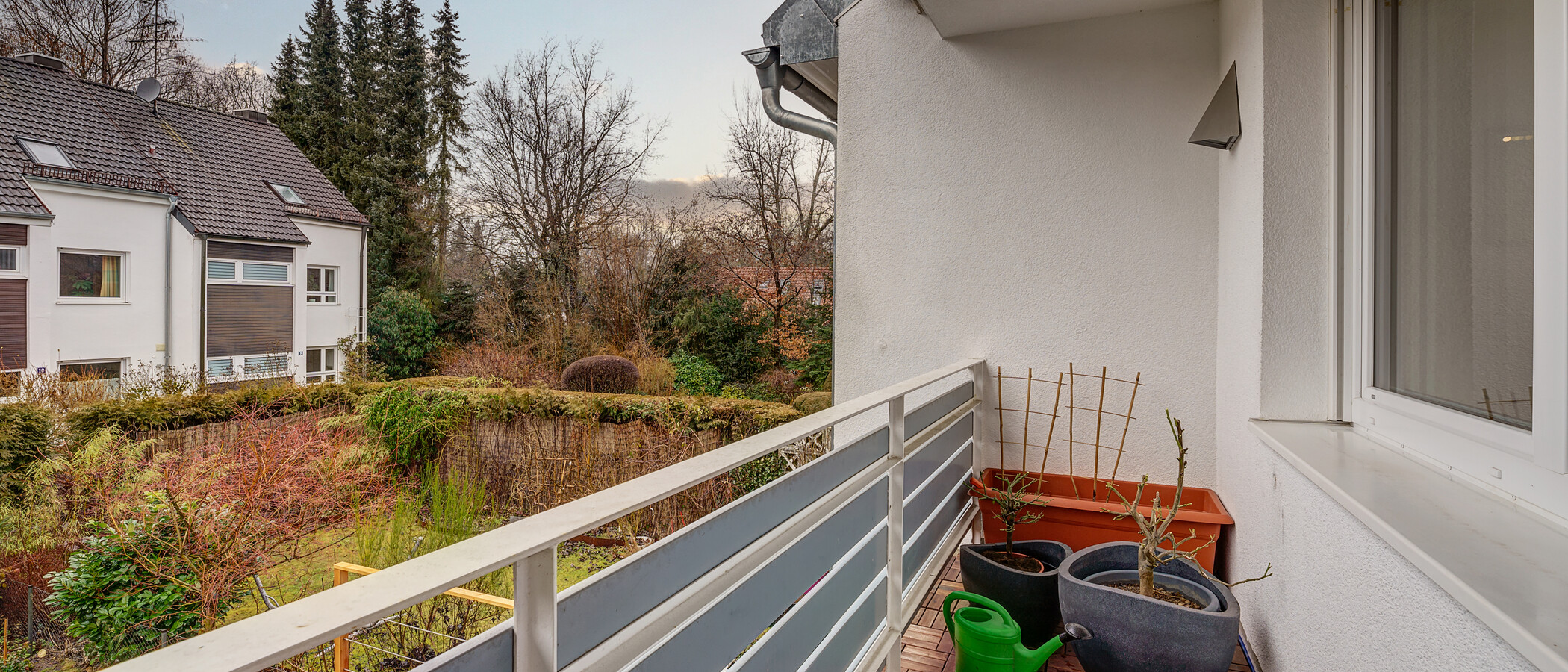 Dom szeregowy w centrum Baldham Vaterstetten 02 Balkon 12473