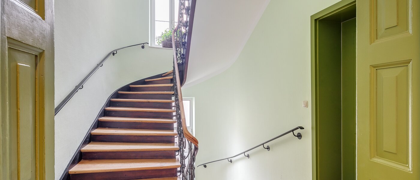 Flad München Maxvorstadt - Universitätsviertel 01 Trappe 12491