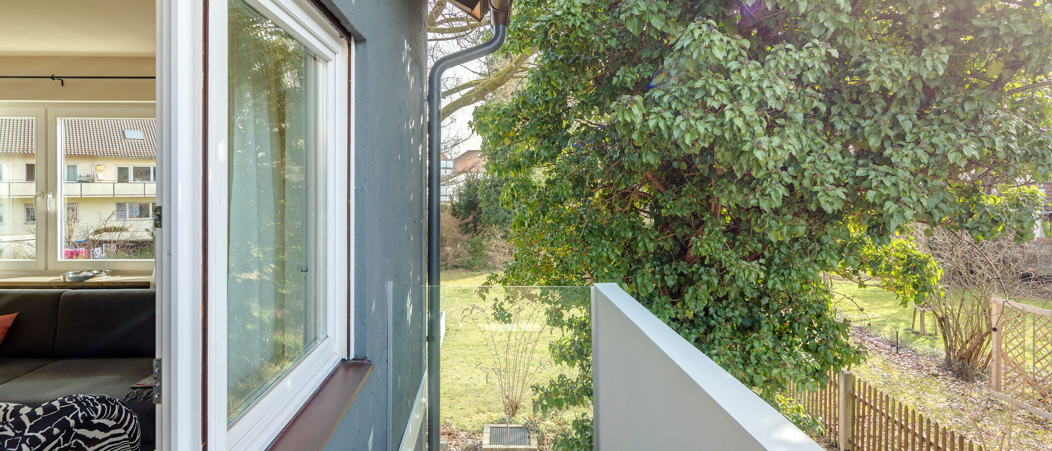 Ravna stran München Großhadern 01 Balkon 12492