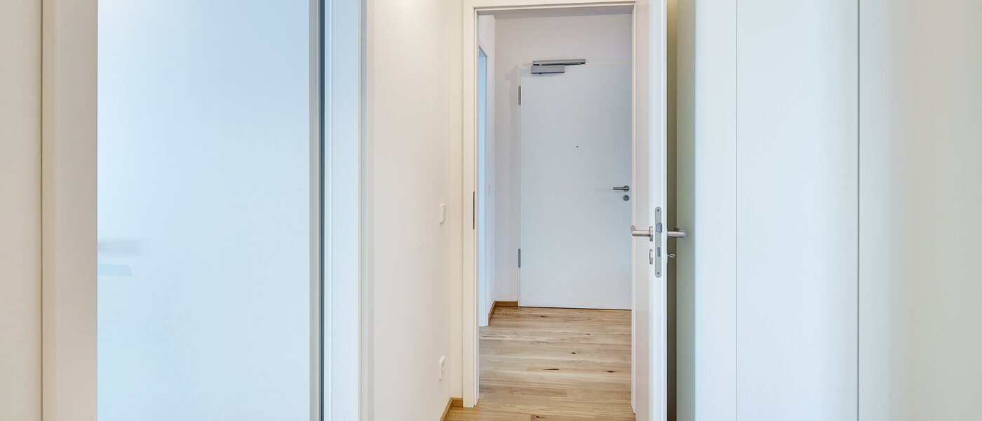 Επίπεδη München Au 05 Διάδρομος/διάδρομος 12517