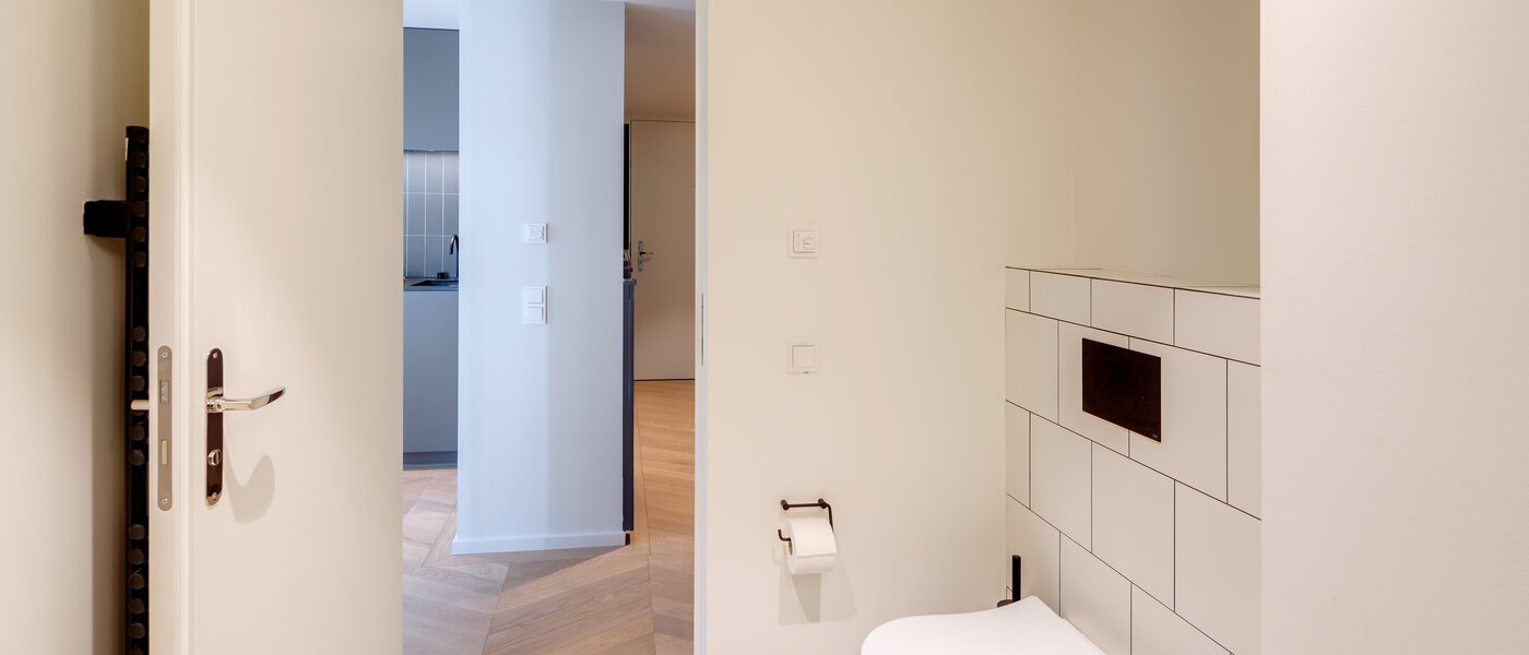 Maisonette galéria lakás München Herzogpark 03 Vendég WC 12522