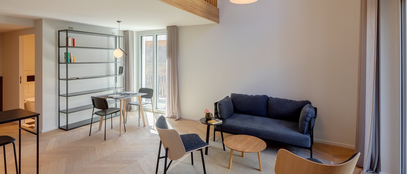 Maisonette galéria lakás München Herzogpark 02 Nappali 12522