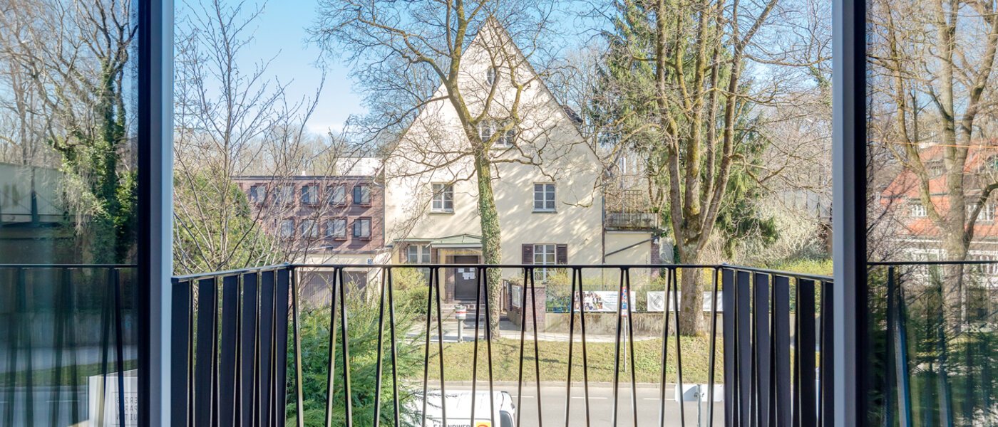 Плоский München Herzogpark 01 Балкон 12523