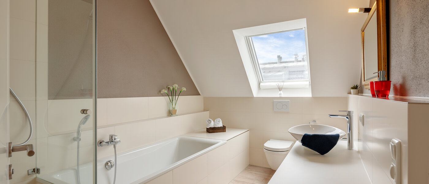 Vindsvåning München Lerchenau 01 Badrum 12556