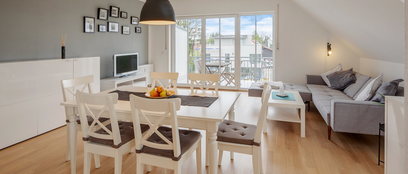 Vindsvåning München Lerchenau 02 Vardagsrum 12556