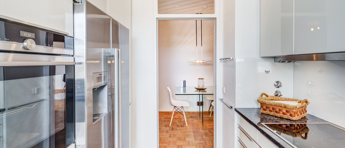 Ravna stran München Arabellapark 03 Kuhinja 12568