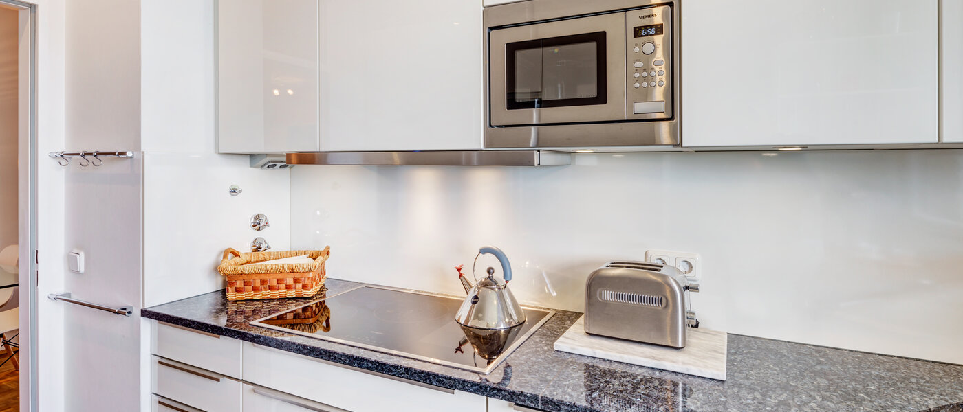 Ravna stran München Arabellapark 04 Kuhinja 12568