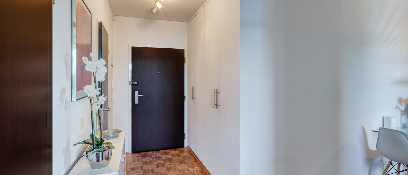 Ravna stran München Arabellapark 01 Koridor/hodnik 12568