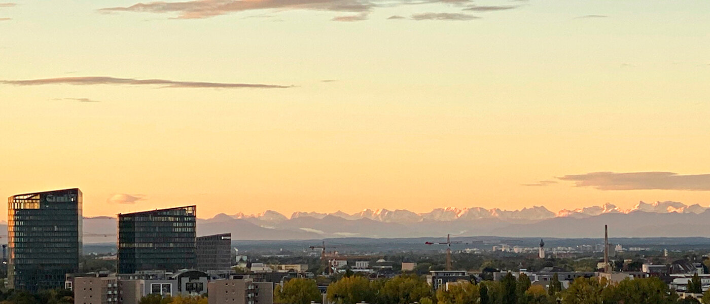 Ravna stran München Arabellapark 09 Oglejte si 12568