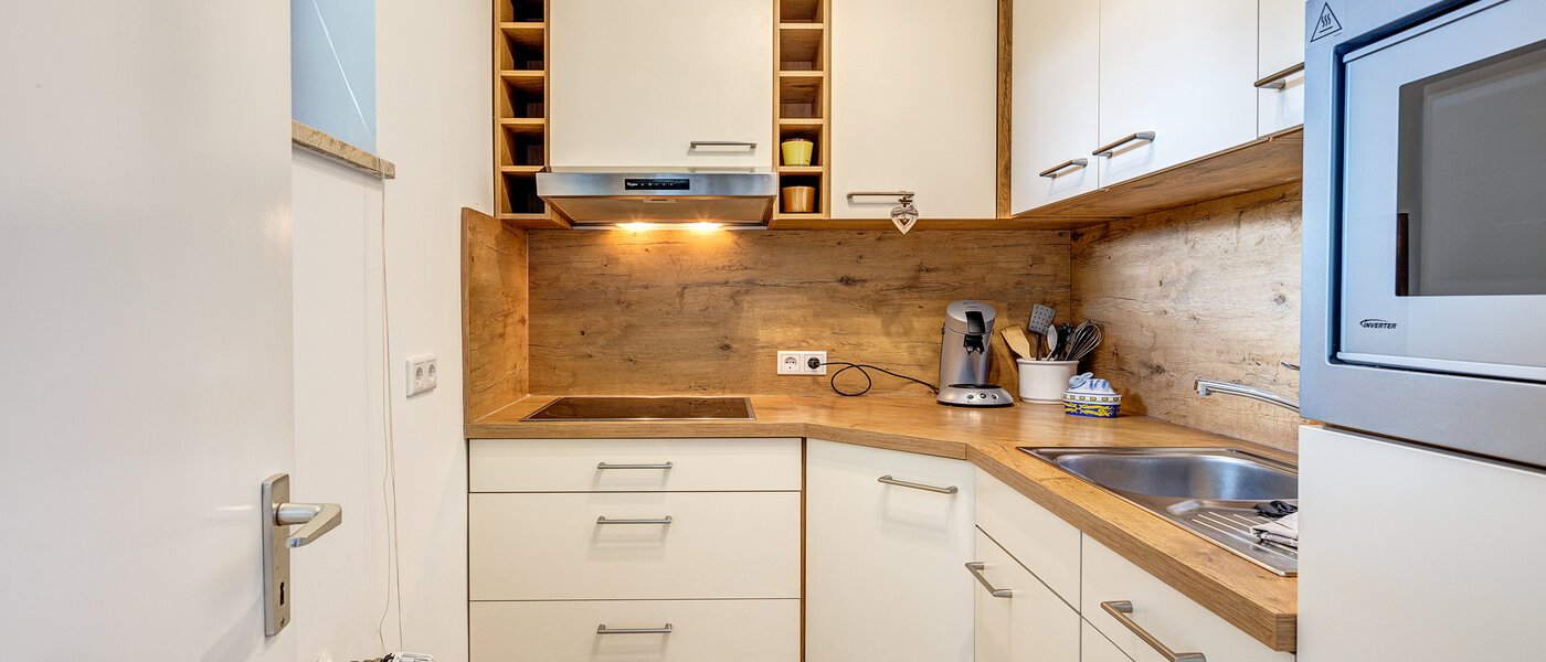 Ravna stran München Obermenzing 01 Kuhinja 12573