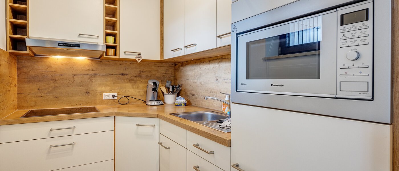 Ravna stran München Obermenzing 02 Kuhinja 12573