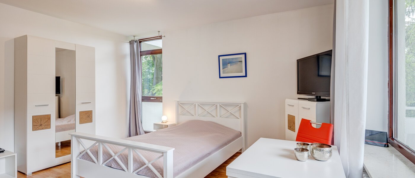 Ravna stran München Obermenzing 01 Dnevni prostor 12573