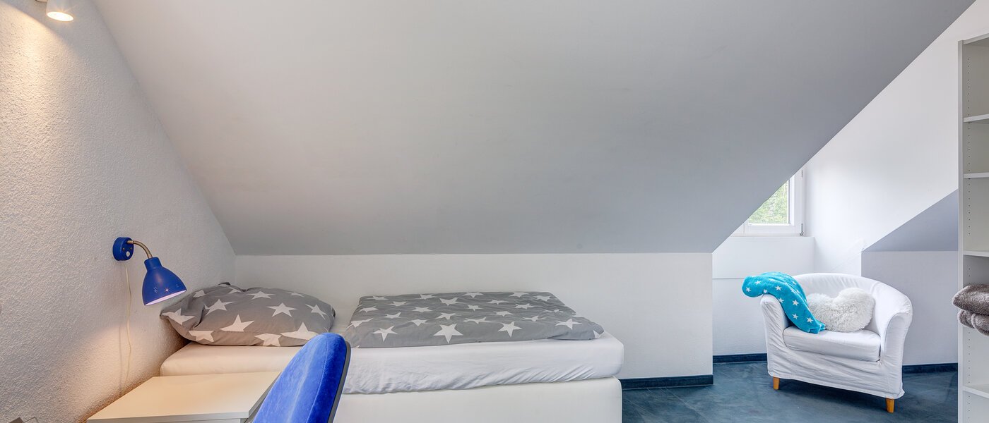 Dvojdomek Gauting 02 2. ložnice 12610