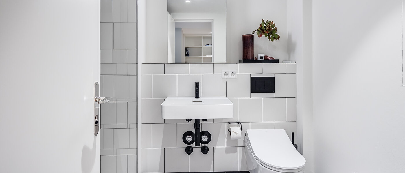 Maisonette-galleri-lejlighed München Herzogpark 02 Badeværelse 12611