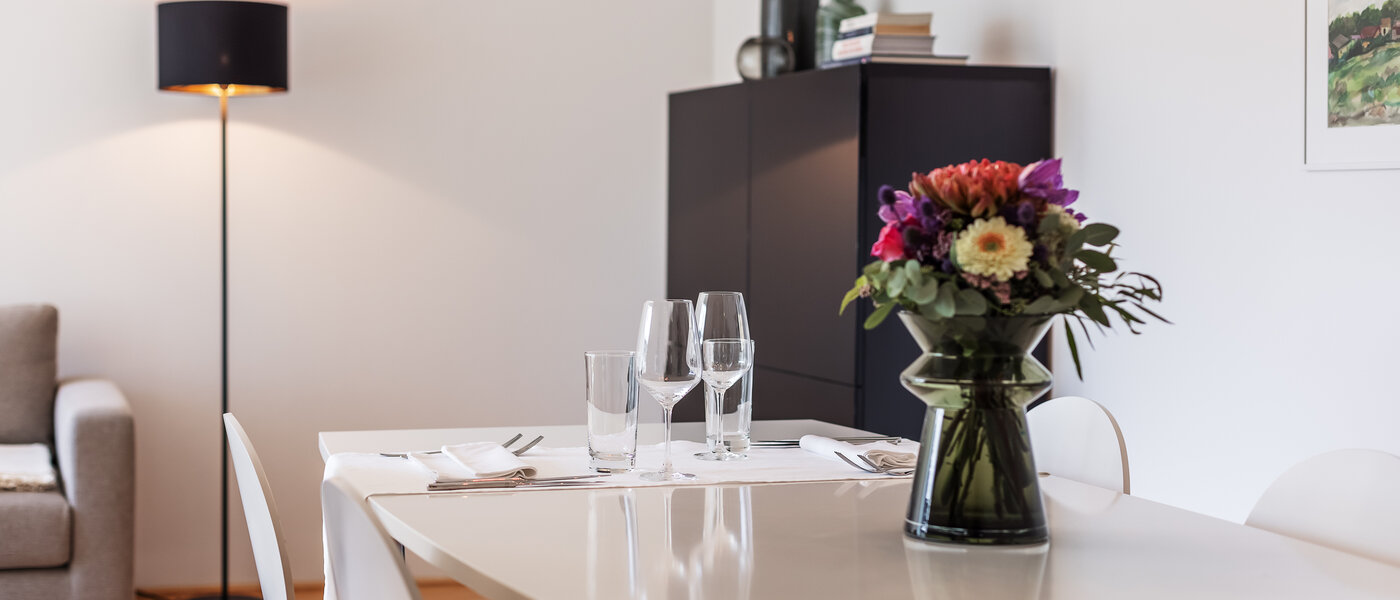 Ploché München Glockenbachviertel 02 Jedálenský kút 12668