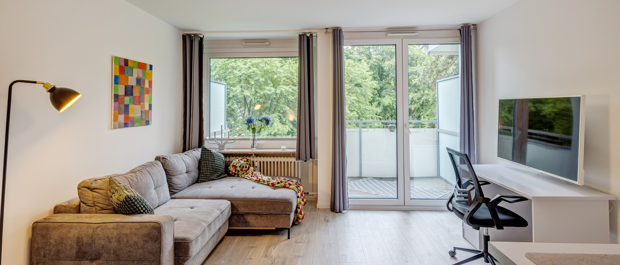 Ploché München Arabellapark 01 Obývacia časť 12671