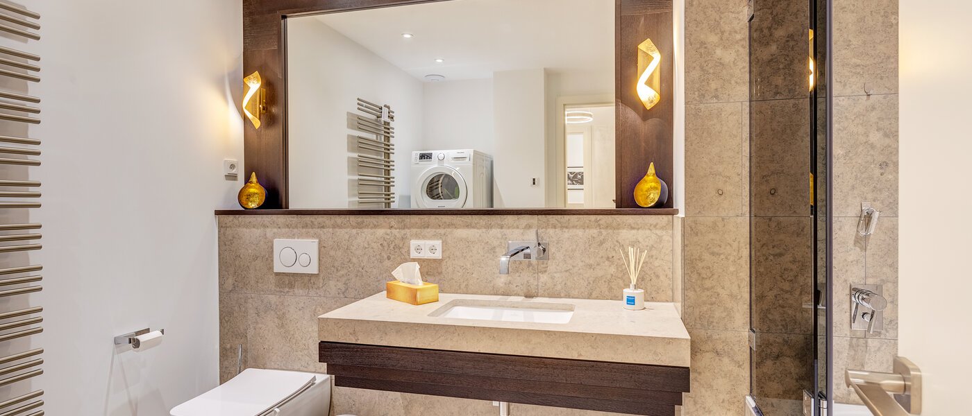 Ravna stran München Maxvorstadt - Museumsviertel 01 Kopalnica 12690