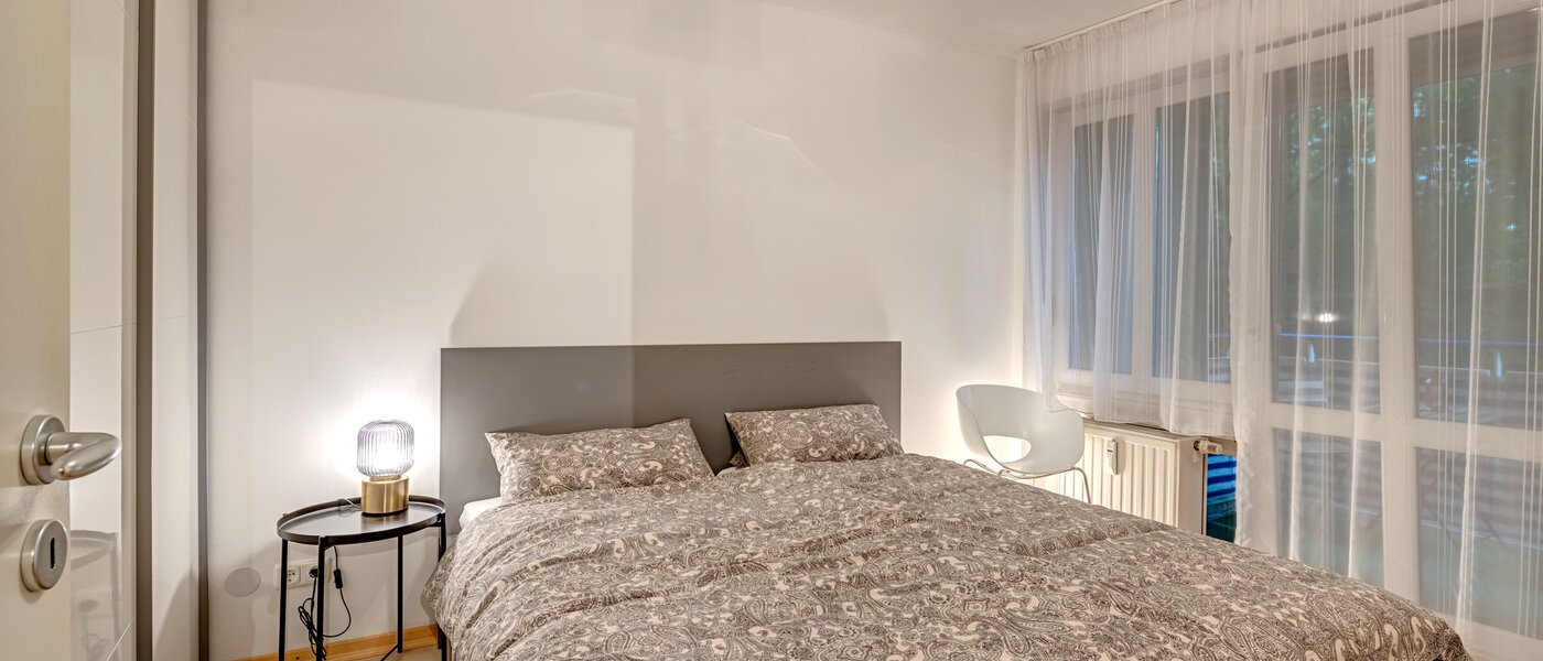 Ploché München Thalkirchen 01 Spálňa 12695