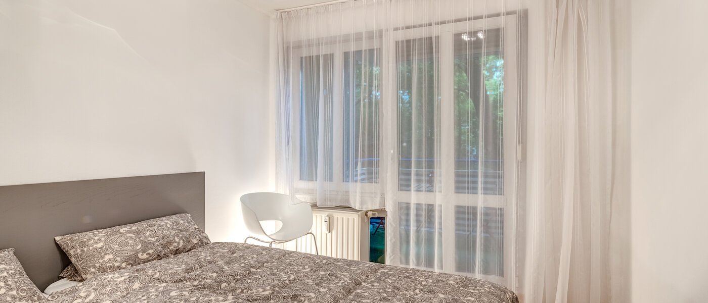 Ploché München Thalkirchen 02 Spálňa 12695