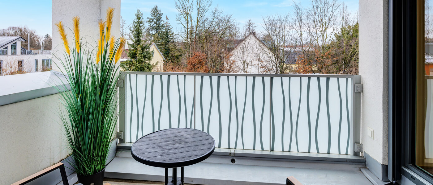 Плосък München Arabellapark 02 Лоджия 12725