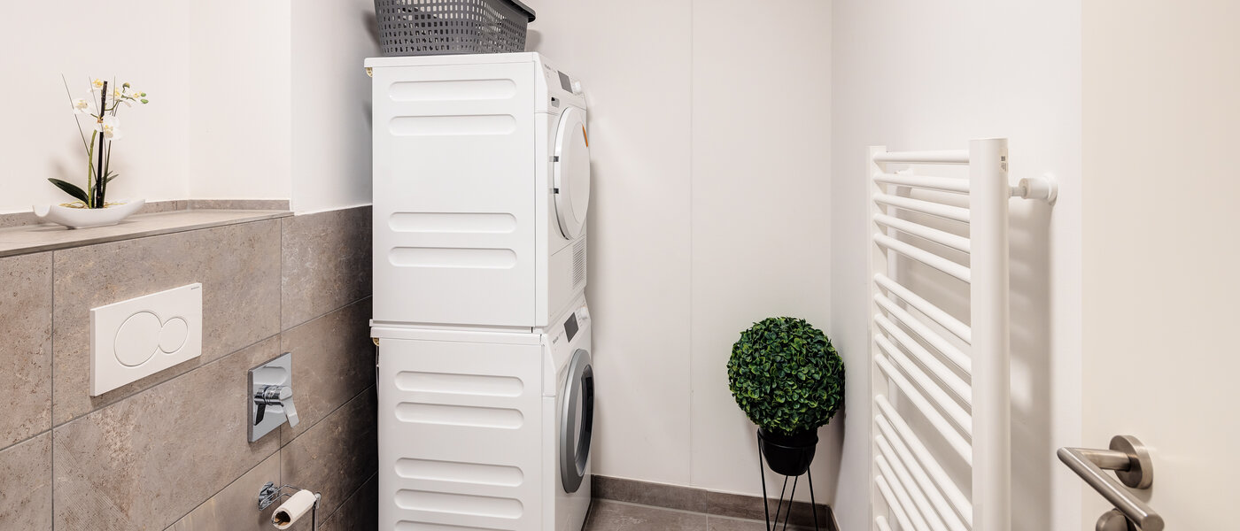 Плосък München Arabellapark 03 Първа баня 12725