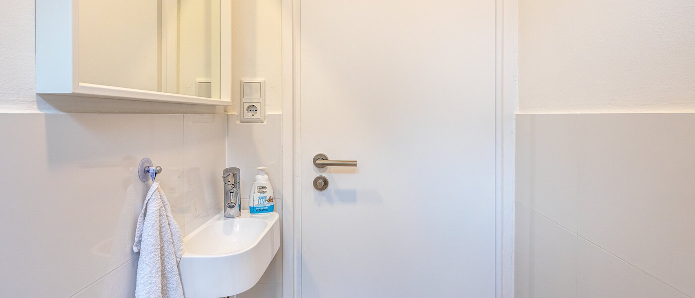 Плосък Feldkirchen 02 Тоалетна за гости 12738