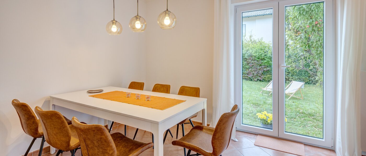 Плосък Feldkirchen 01 Трапезария 12738