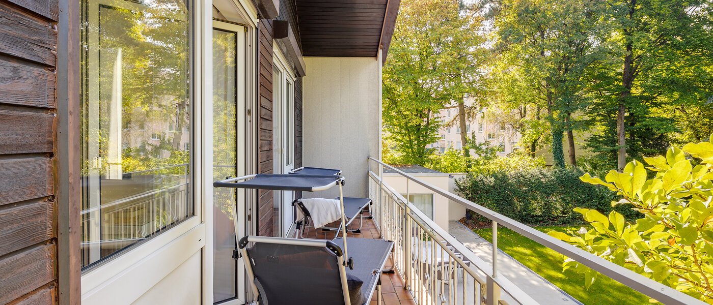 Hus München Lerchenau 01 Balkon 12756