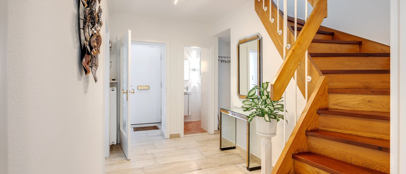 Hus München Lerchenau 01 Forret 12756