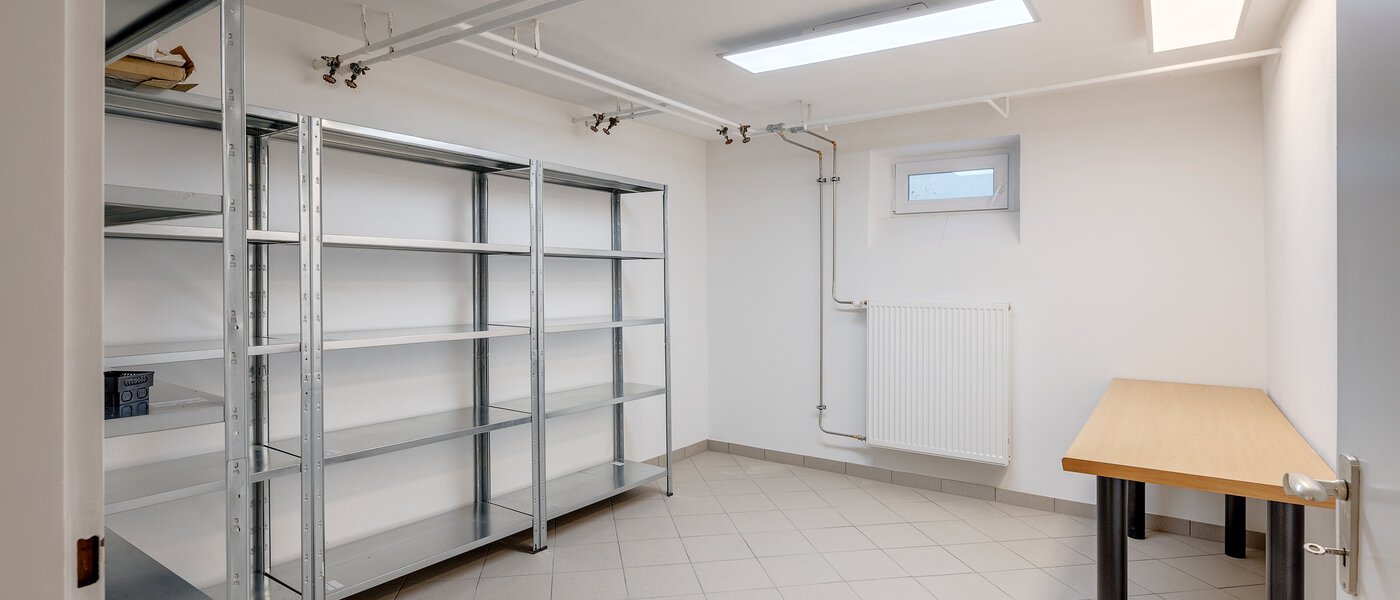 Hus München Lerchenau 01 Lagerrum 12756