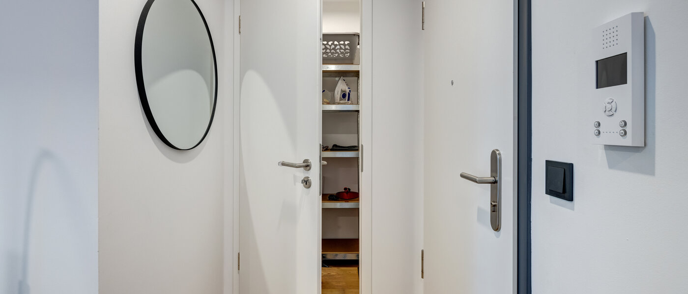 Плоский Ottobrunn 01 Коридор/передпокій 12770