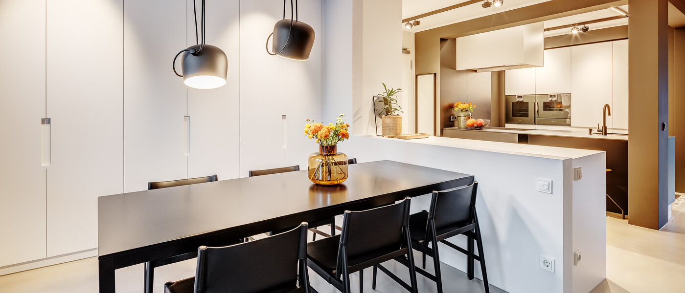 Ploché Planegg 03 Jedálenský kút 12783