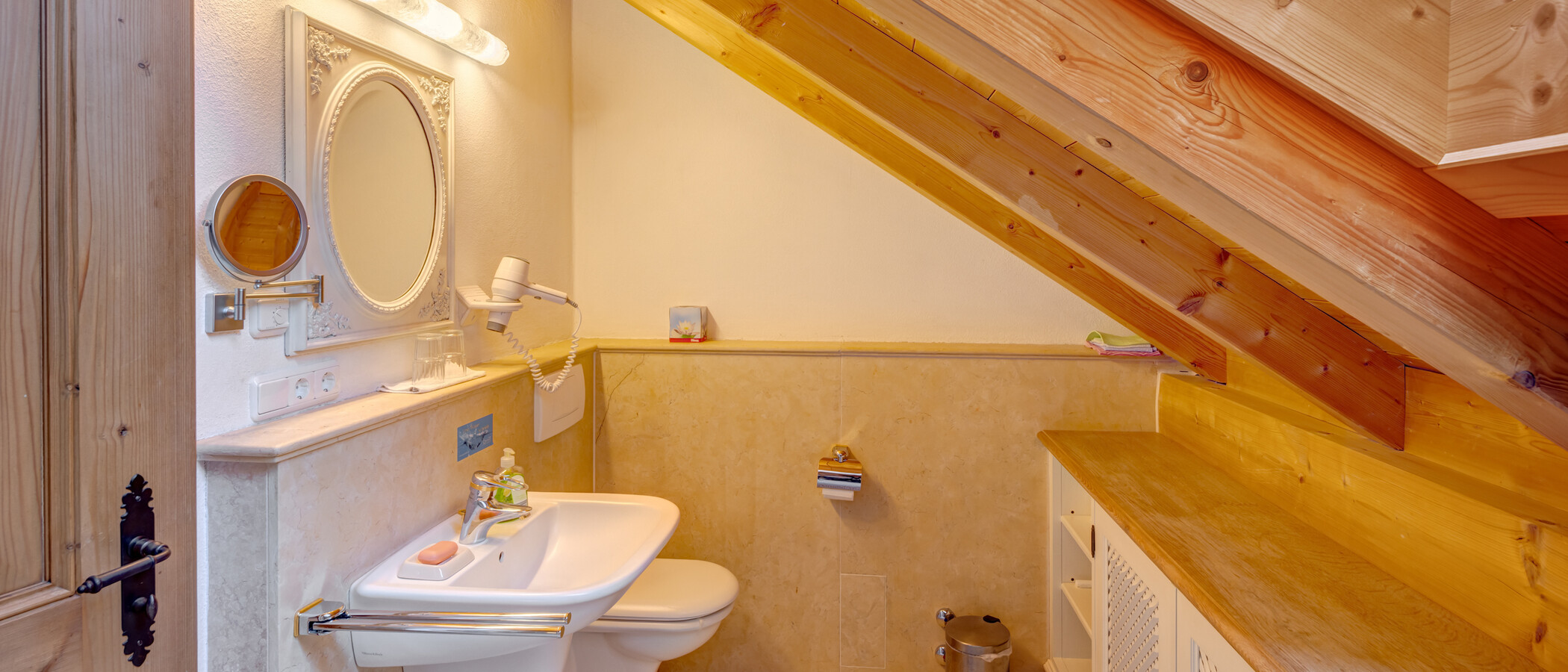 Loftslejlighed Bad Heilbrunn 02 Badeværelse 12826