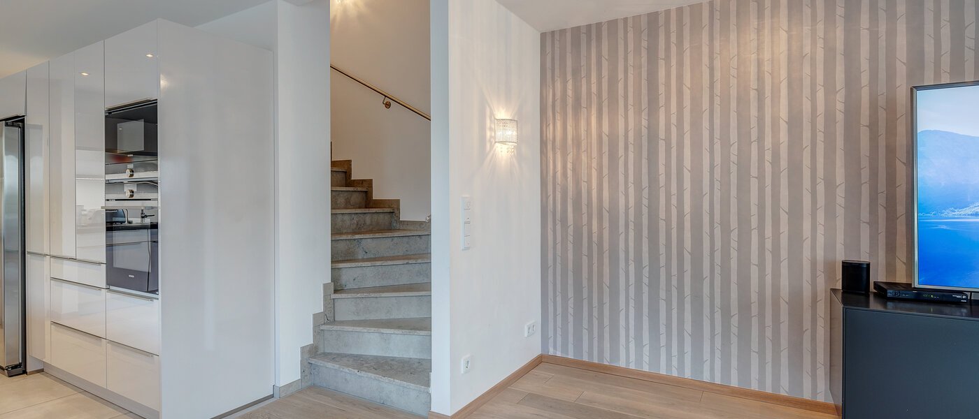 Parhus med två våningar Gilching 04 Vardagsrum 12856