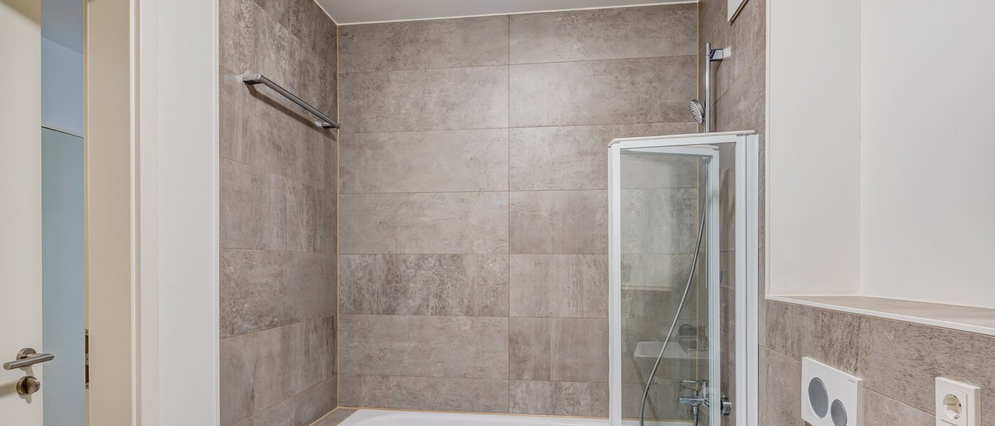 Platt München Cosimapark 02 Badrum 12861