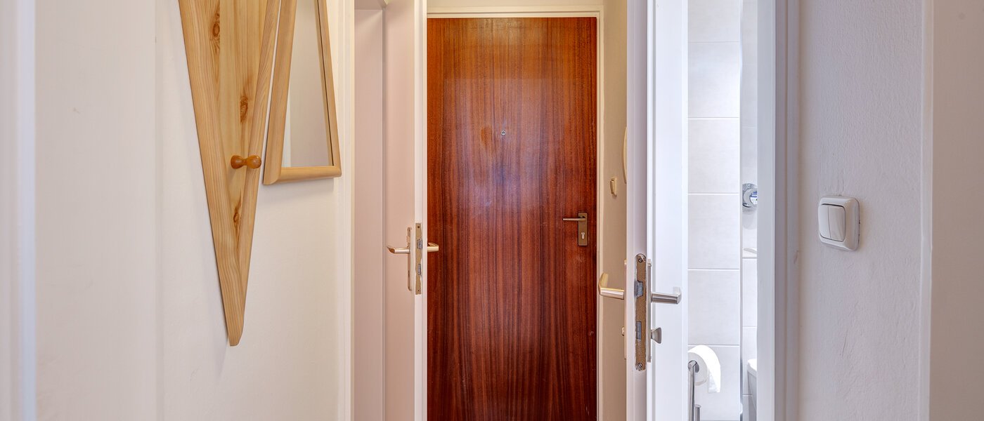 Flad München Maxvorstadt - Universitätsviertel 02 Korridor/gang 12898