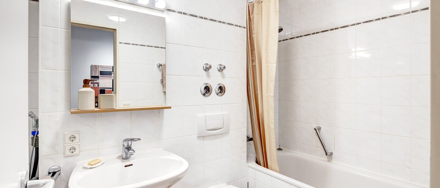 Lapos München Feldmoching 01 Fürdőszoba 12910