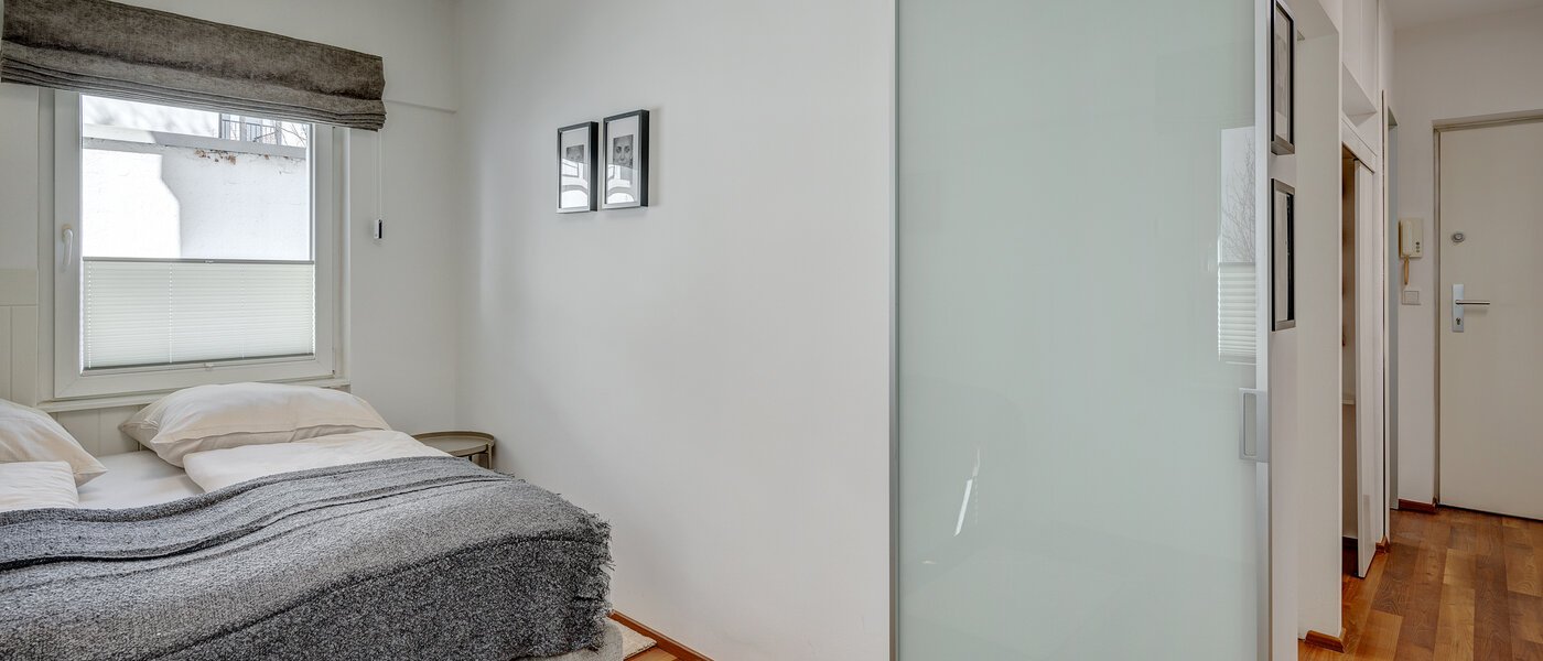 Ravna stran München Altbogenhausen 04 Spalnica 12943