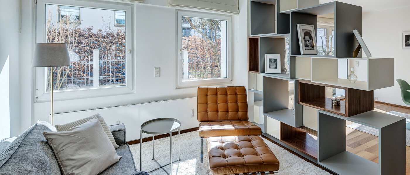 Ravna stran München Altbogenhausen 01 Dnevni prostor 12943